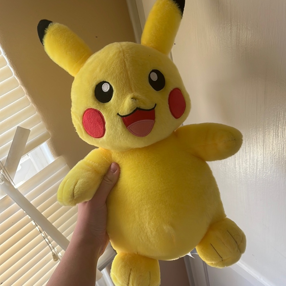 Pikachu build a bear